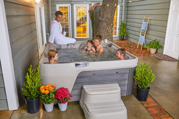 3 Reasons Why Freeflow Spas is the Best Affordable Hot Tub